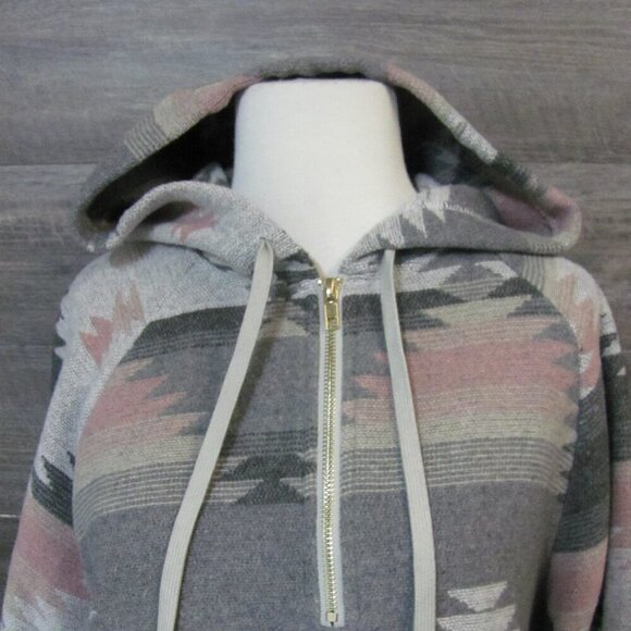 PINK AZTEC PRINT ZIPPERED HOODIE NEW WITH TAGS - Picture 2 of 8
